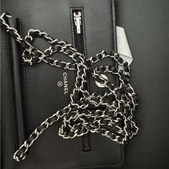 Authentic Chanel Wallet on Chain Quilted Caviar Shoulder Black Silver - Picture 7 of 10